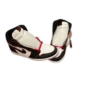 Jordan 1 High Bloodline